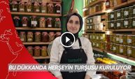Her şeyin turşusunu kurdu