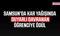 Samsun'da kar yağışında duyarlı davranan öğrenciye ödül