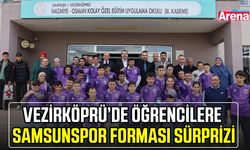 Vezirköprü’de öğrencilere Samsunspor forması sürprizi