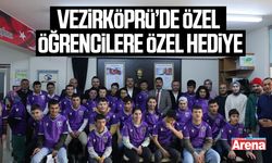 Vezirköprü’de özel öğrencilere özel hediye
