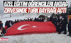 Özel eğitim öğrencileri Akdağ zirvesinde Türk bayrağı açtı