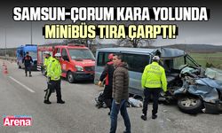 Samsun-Çorum kara yolunda minibüs tıra çarptı!