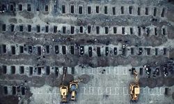 İran'dan kan donduran paylaşım:160 mezar....