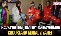 Havza'da Genç Kızılay’dan bayramda çocuklara moral ziyareti