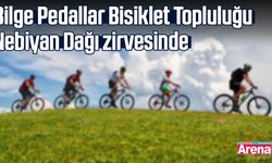 Bilge Pedallar Bisiklet Topluluğu Nebiyan Dağı zirvesinde
