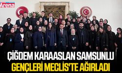 Çiğdem Karaaslan Samsunlu gençleri Meclis'te ağırladı