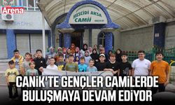 Canik'te gençler camilerde buluşmaya devam ediyor