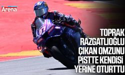 Toprak Razgatlıoğlu'ndan korkutan kaza! Çıkan omzunu pistte kendisi yerine oturttu