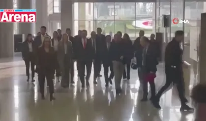 Ekrem İmamoğlu gözaltına alındı !