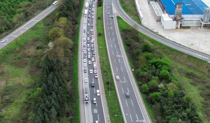 Bayram tatili sonrası trafik yoğunluğu artmaya başladı