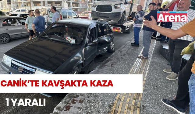Canik’te iki araç kavşakta çarpıştı: 1 Yaralı