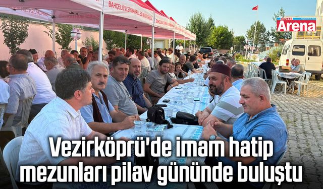 Vezirköprü'de imam hatip mezunları pilav gününde buluştu