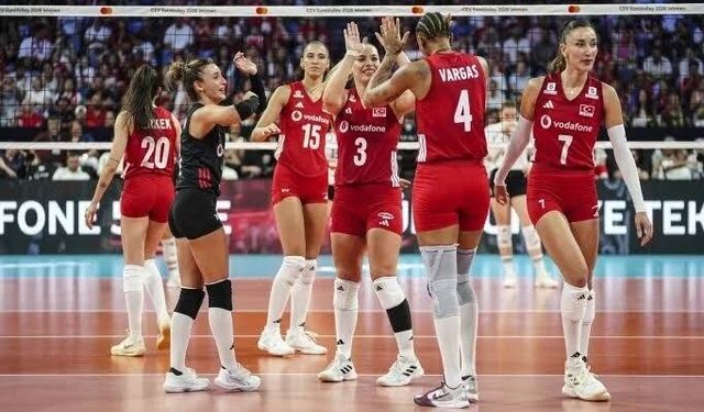 Filenin Sultanları’ndan 3’te 3! Macaristan’a Set Vermediler