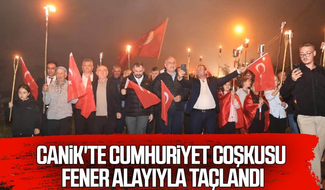 Canik'te Cumhuriyet Coşkusu Fener Alayıyla taçlandı