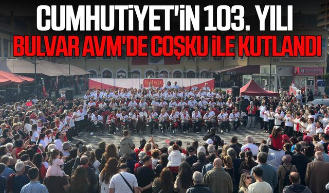Cumhutiyet'in 103. Yılı Bulvar AVM'de kutlandı