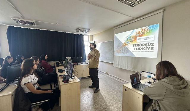 OMÜ'de yeni akademik yıl Terörsüz Türkiye dersleriyle başladı