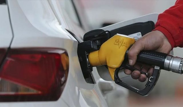 Benzine gece yarısı ikinci indirimi