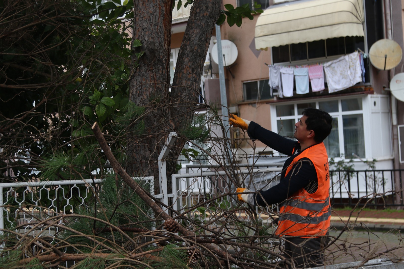 Atakum Belediyesi ekipleri daha güzel Atakum için yoğun mesaide