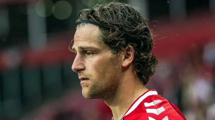 688Cf8B17C4E2C8Aafa6Afa8