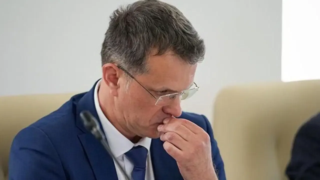 Romanya Savunma Bakani