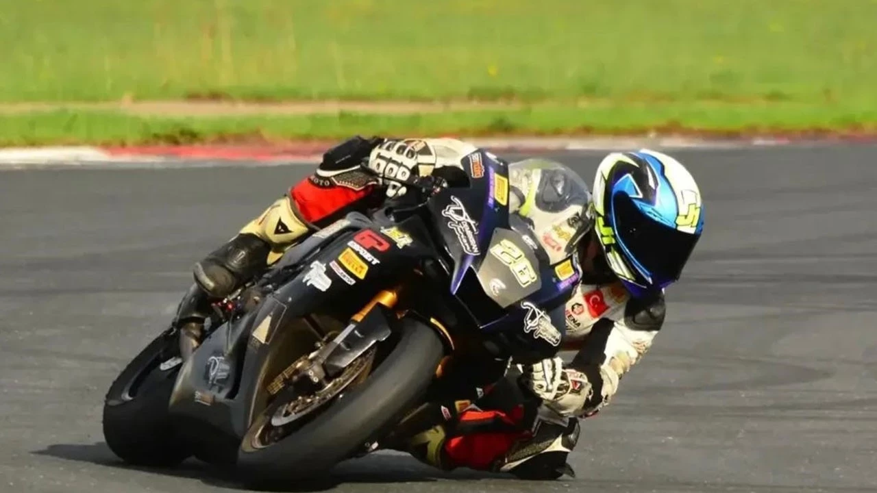 Ozgur Capaci Wq5L Cover