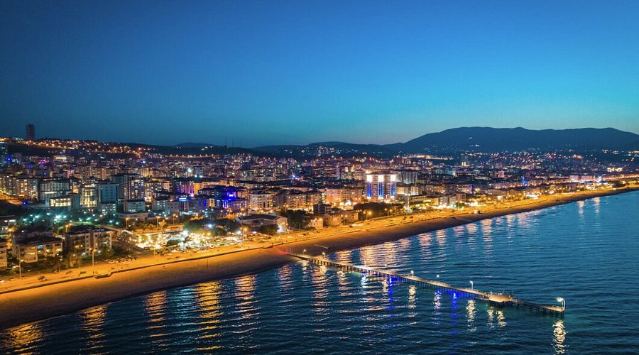 Atakumun Essiz Sahili