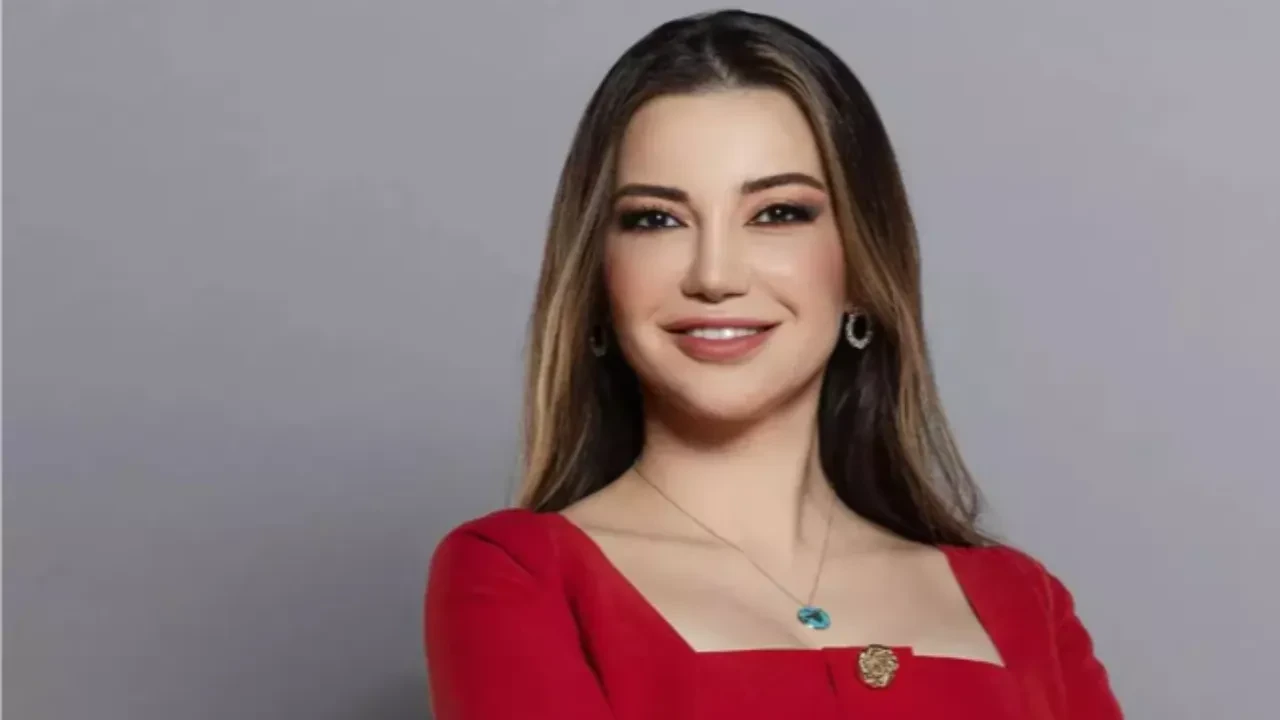 Esra Ezmeciye Hapis Soku Klinik Psikolog Yazisi Basina Is Acti 3277362