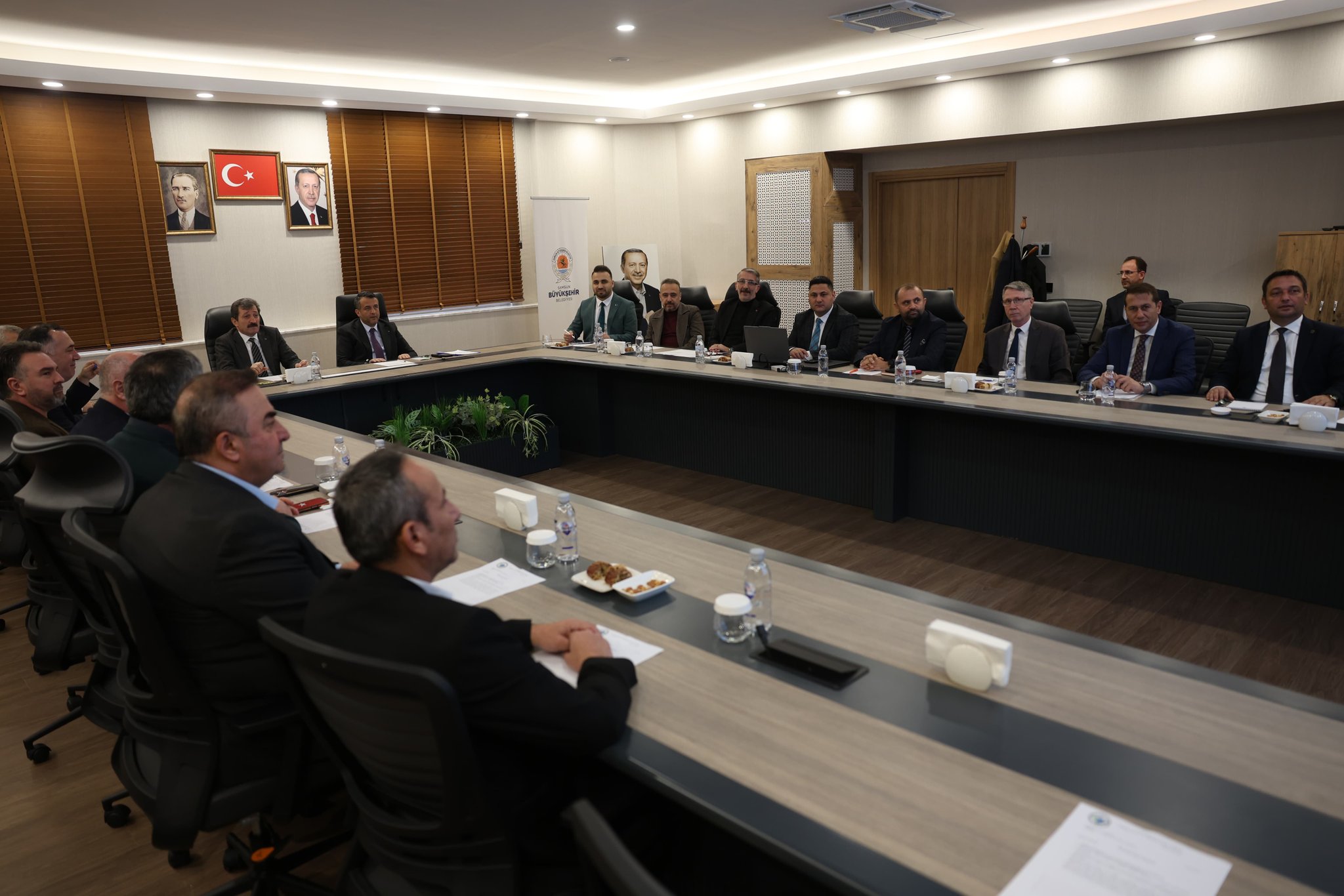 G J Xk As Ww A A M O1L