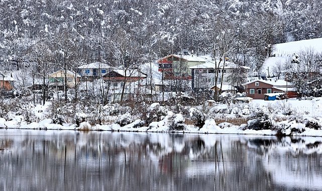 Samsun Da Ladik Golu Nun Yuzeyi Kismen Dondu 7372