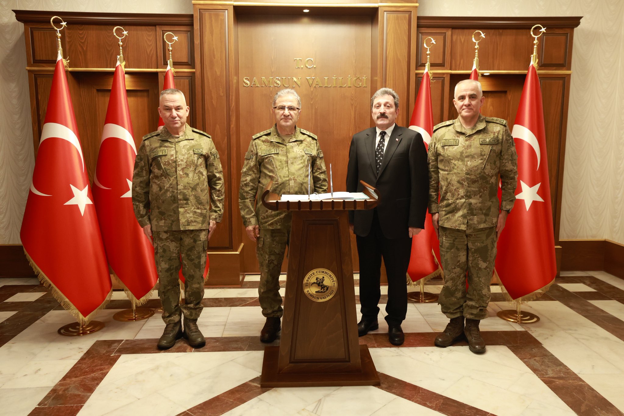 H Au2 Dem Xw A As B Y V