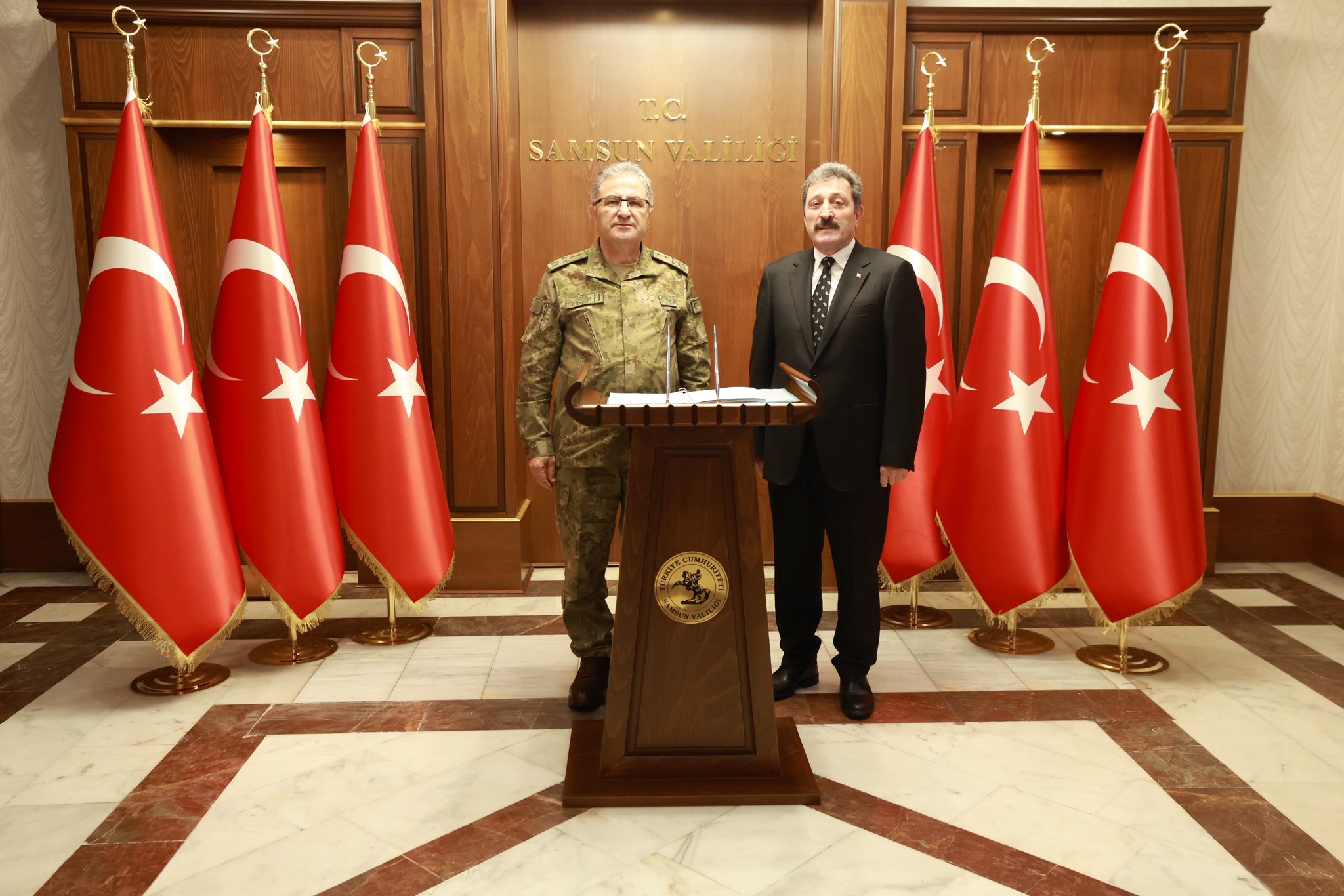 H Au2 Dg A W0 A Avj K P