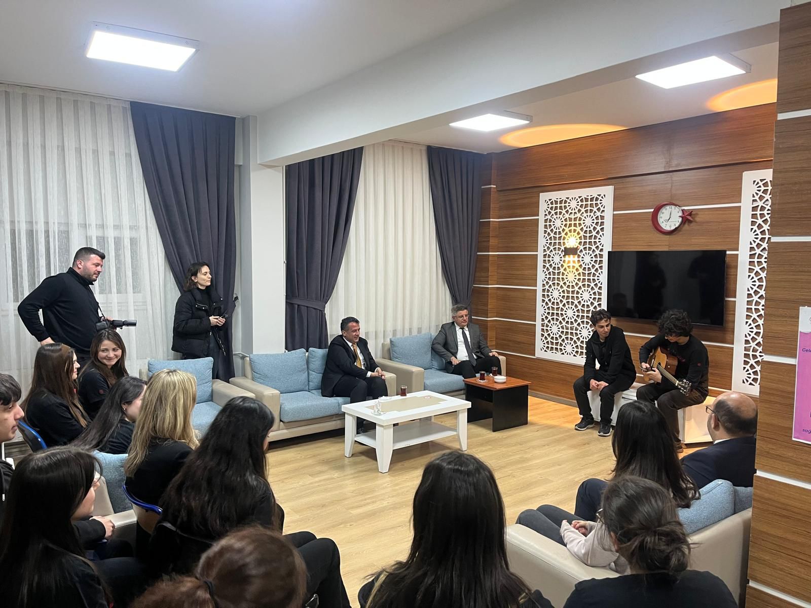 H B8 Qlv6 Ws A E Ut W B