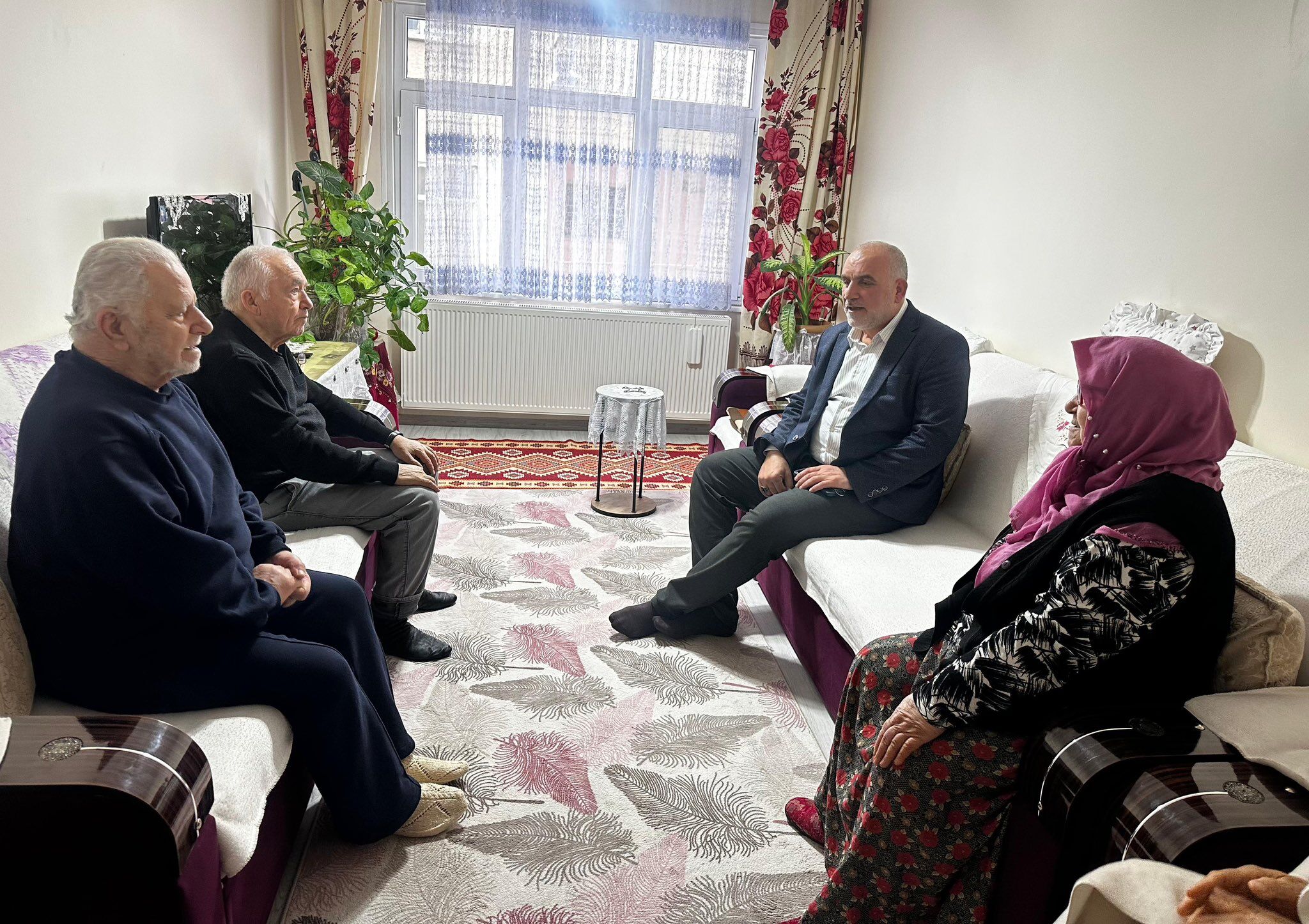 H C Fbqq Na U A E Xy Dt