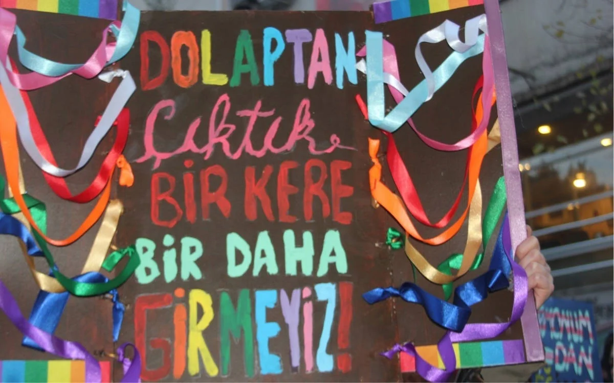 Lgbti Lara Hapis Cezasi Ongoren 11 Yargi Paketinde Neler Var