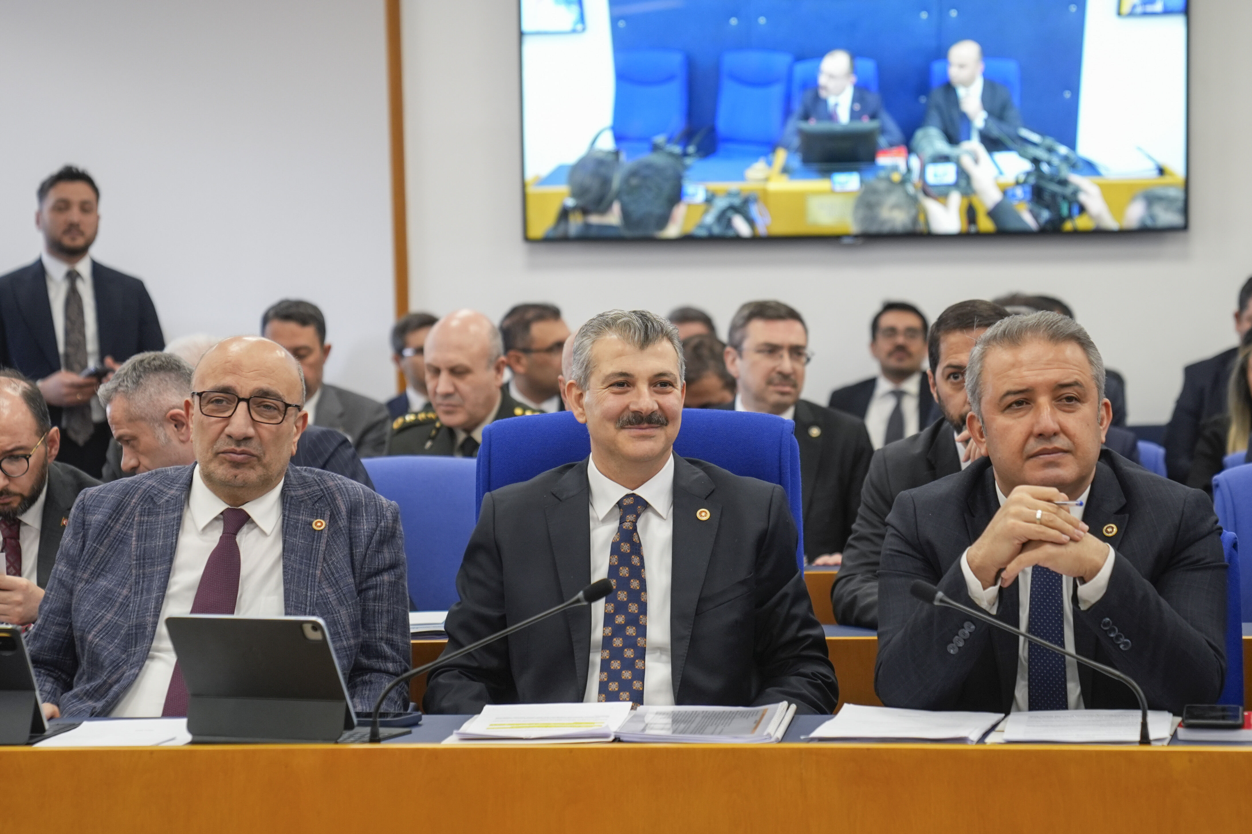 A A 20260304 40733135 40733134 B A Z I K A N U N L A R D A D E G I S I K L I K Y A P I L M A S I N A D A I R K A N U N T E K L I F I T B M M P L A N V E B U T C E K O M I S Y O N U N D A