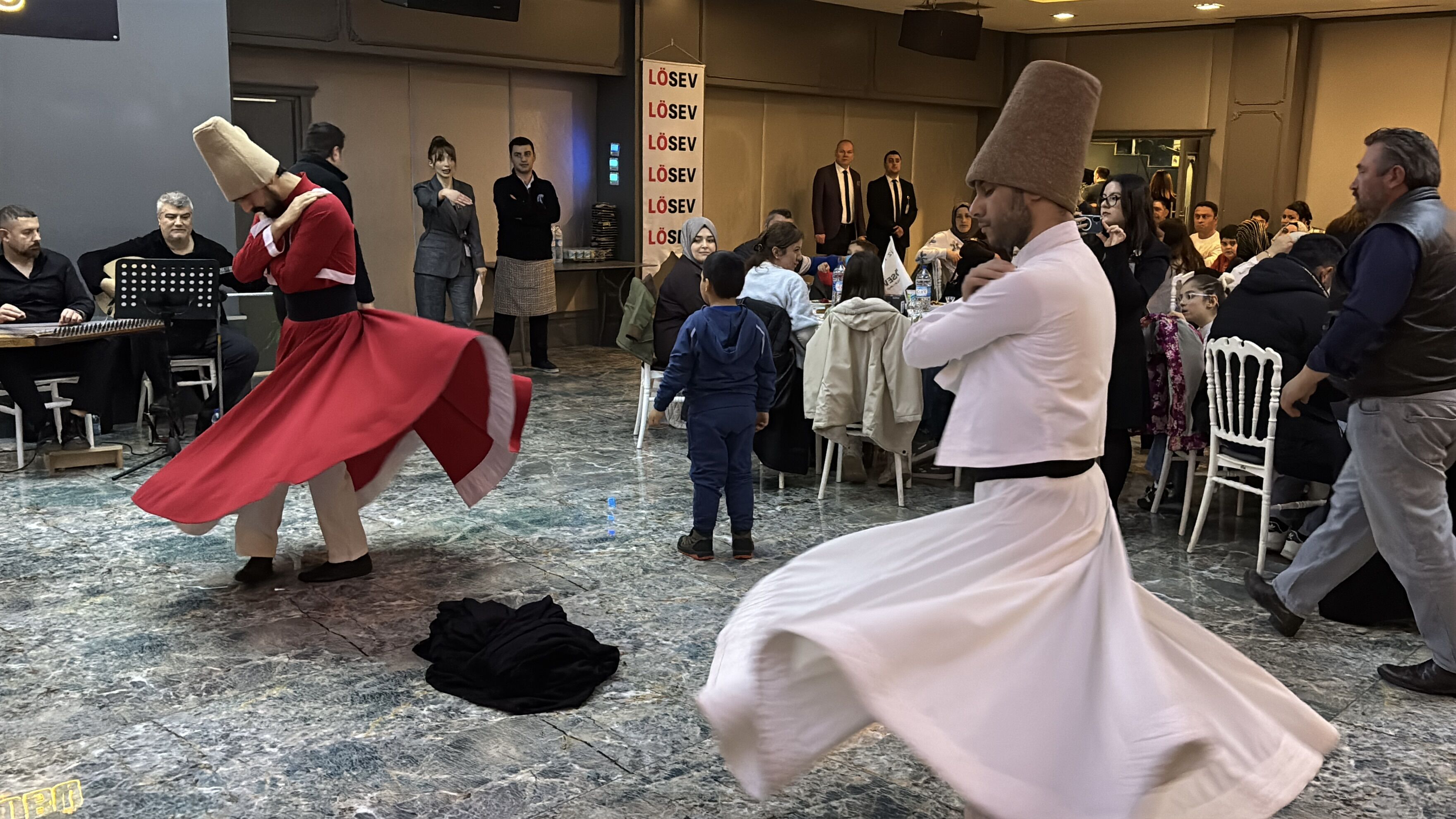 A A 20260315 40833336 40833334 S A M S U N D A G E L E N E K S E L L O S E V I F T A R I D U Z E N L E N D I