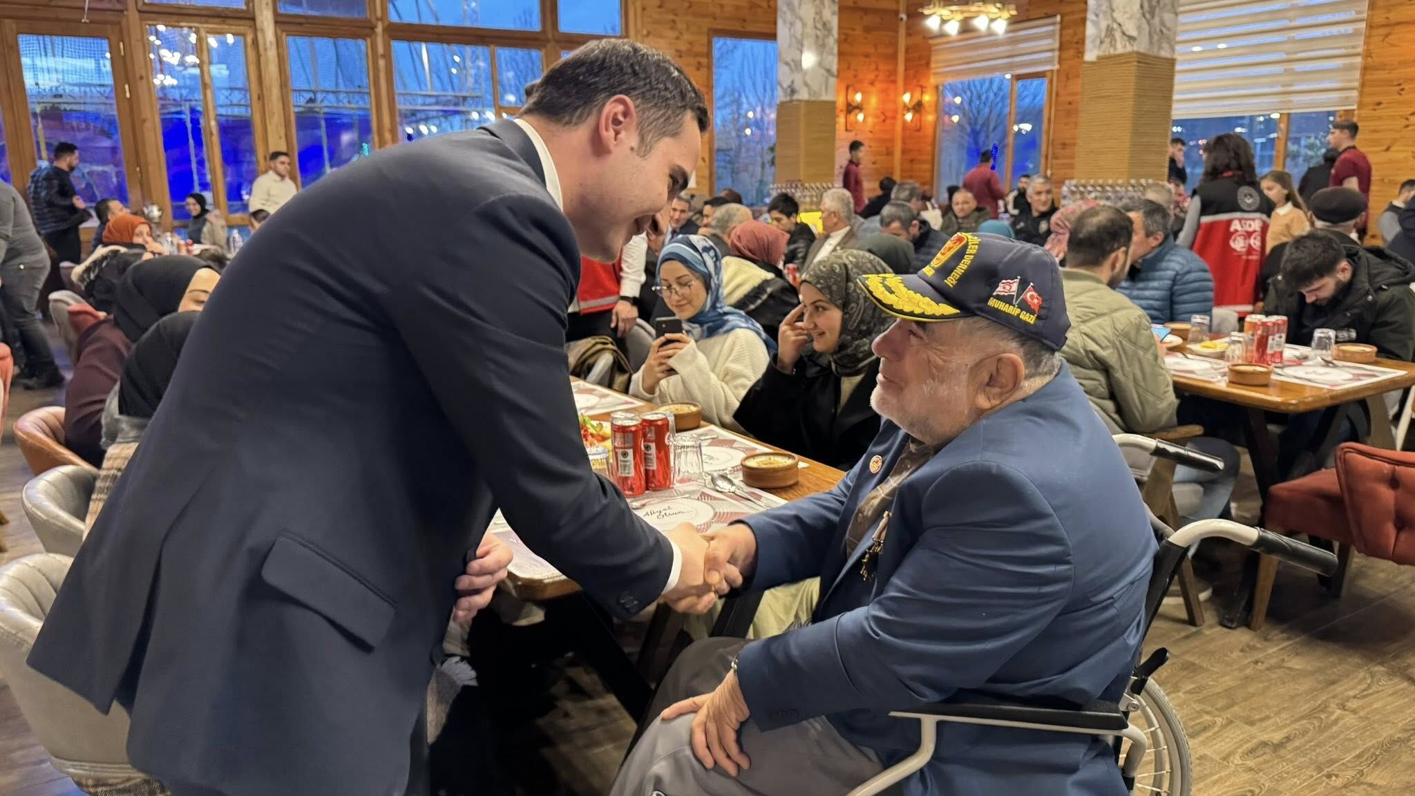 Aa 20260304 40734483 40734481 Salipazarinda Sehit Aileleri Gaziler Ile Oksuz Ve Yetim Cocuklar Iftar Sofrasinda Bulustu (1)