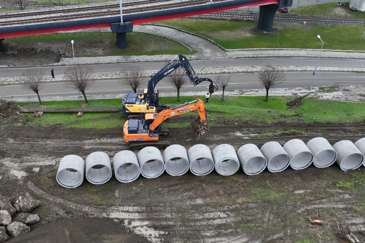 H Cu4 D Gk W M A A1 N6 R