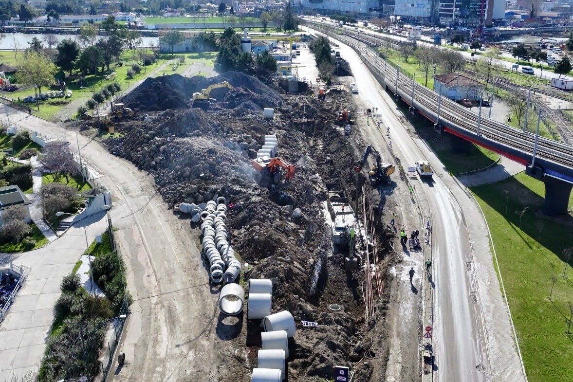 H Cu4 D H Eb U A Ai2W E