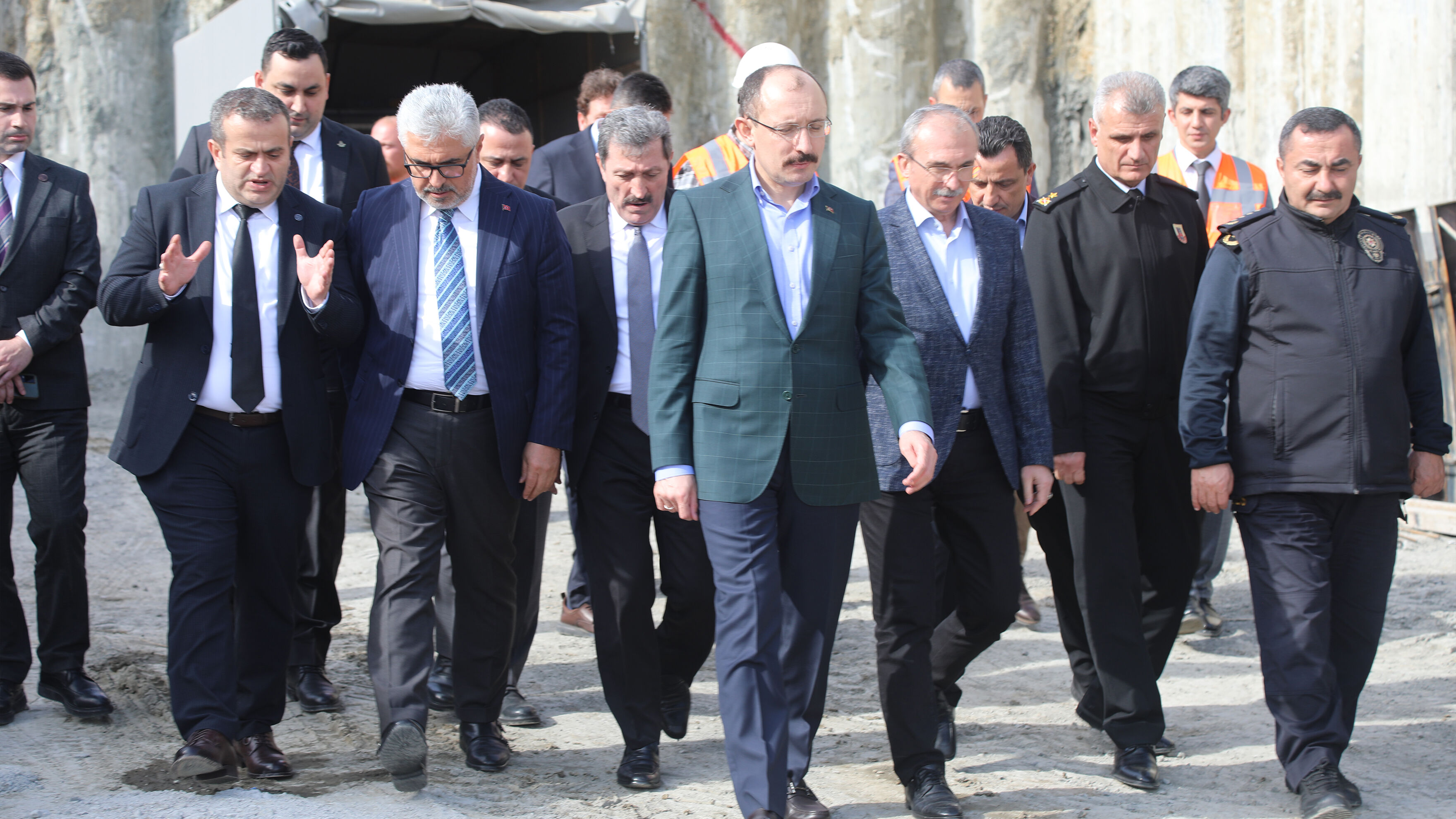 A A 20260316 40841523 40841520 S A M S U N D A M I N I B U S L E C A R P I S A N M O T O S I K L E T T E K I 1 K I S I O L D U-1