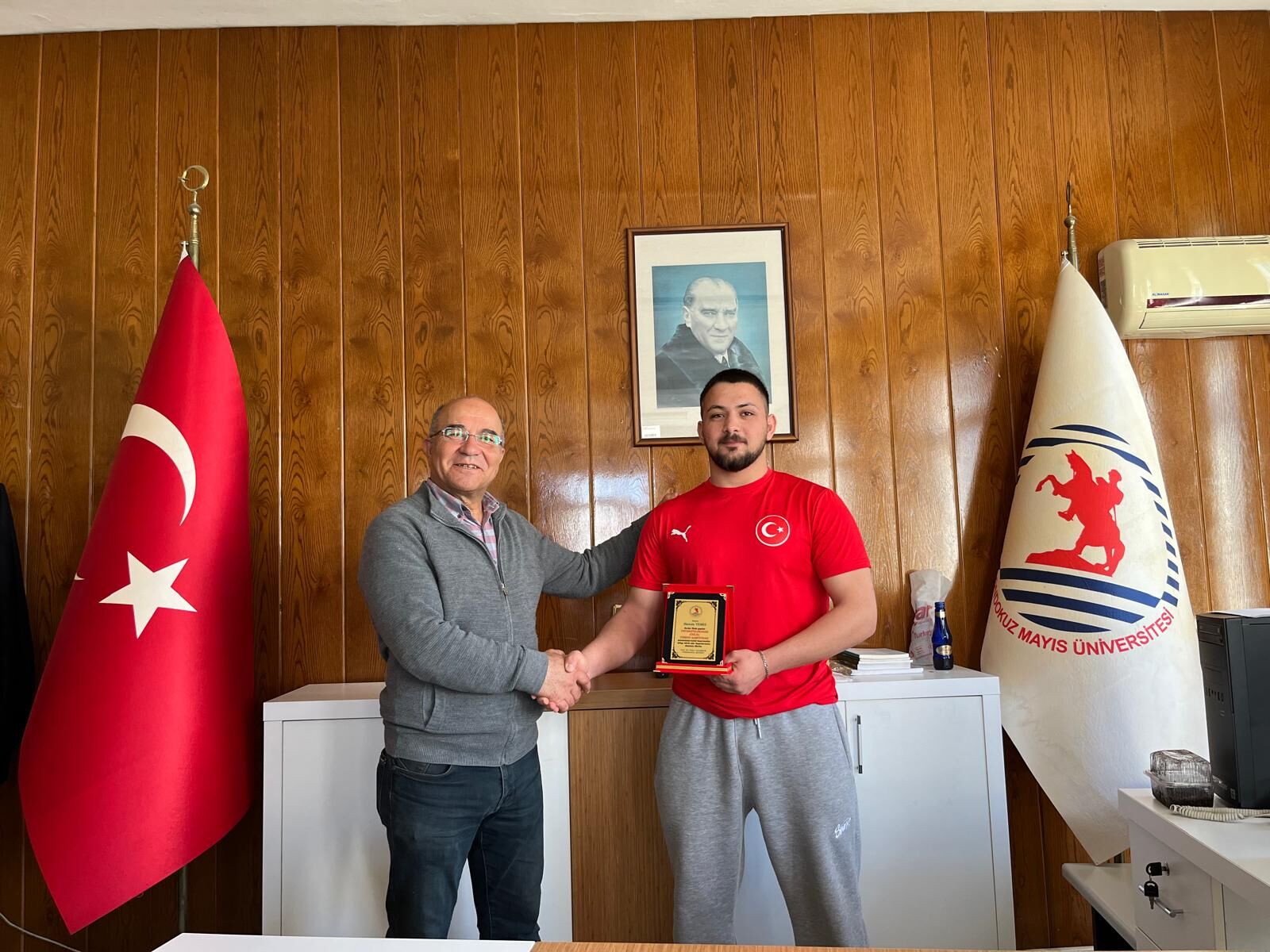 A A 20260403 41005589 41005588 B A F R A M E S L E K Y U K S E K O K U L U O G R E N C I S I T U R K I Y E G U R E S S A M P I Y O N A S I N D A C E Y R E K F I N A L E Y U K S E L D I