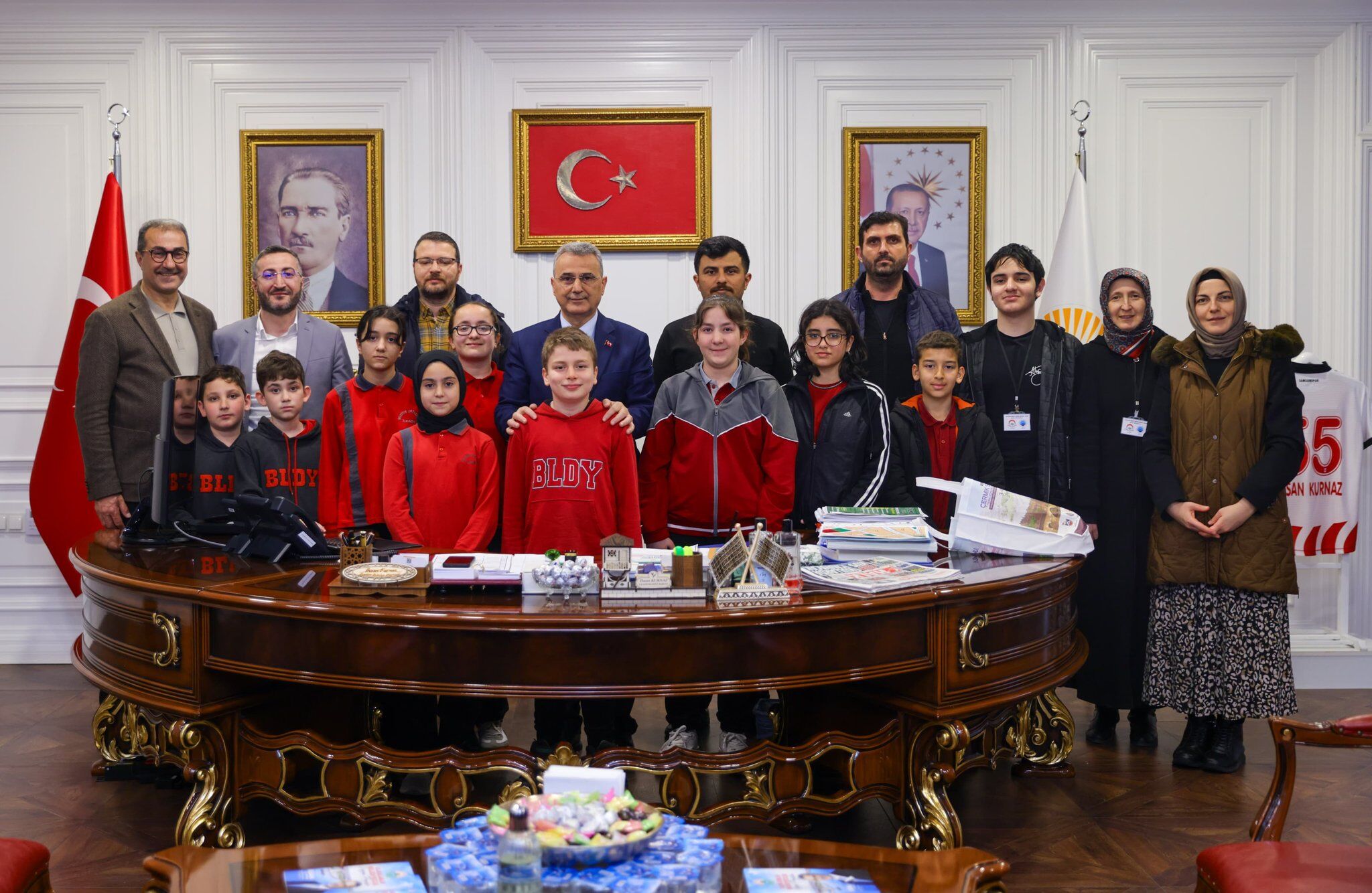 H Ggw Ak T Xw A Alh Uj