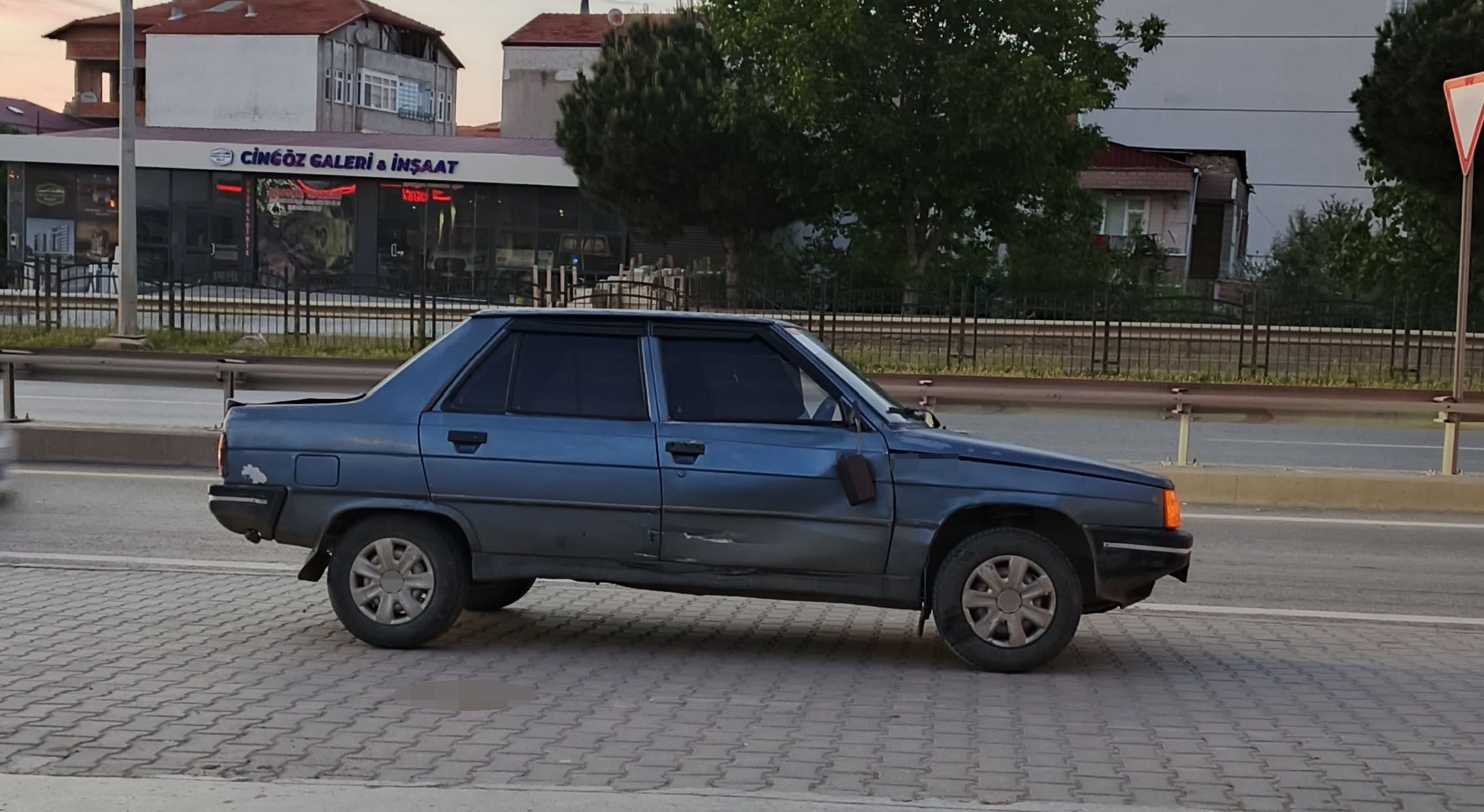 A W713633 02