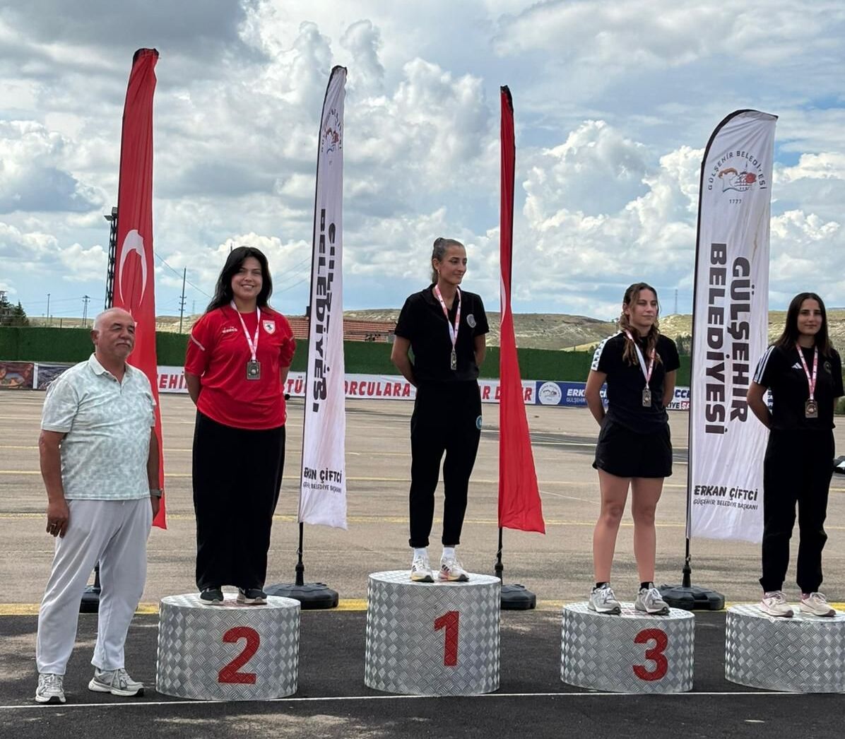 Aa 20260615 41677644 41677641 Samsunspor Bocce Takimindan Bir Altin Bir Gumus Ve Bir Bronz Madalya (1)