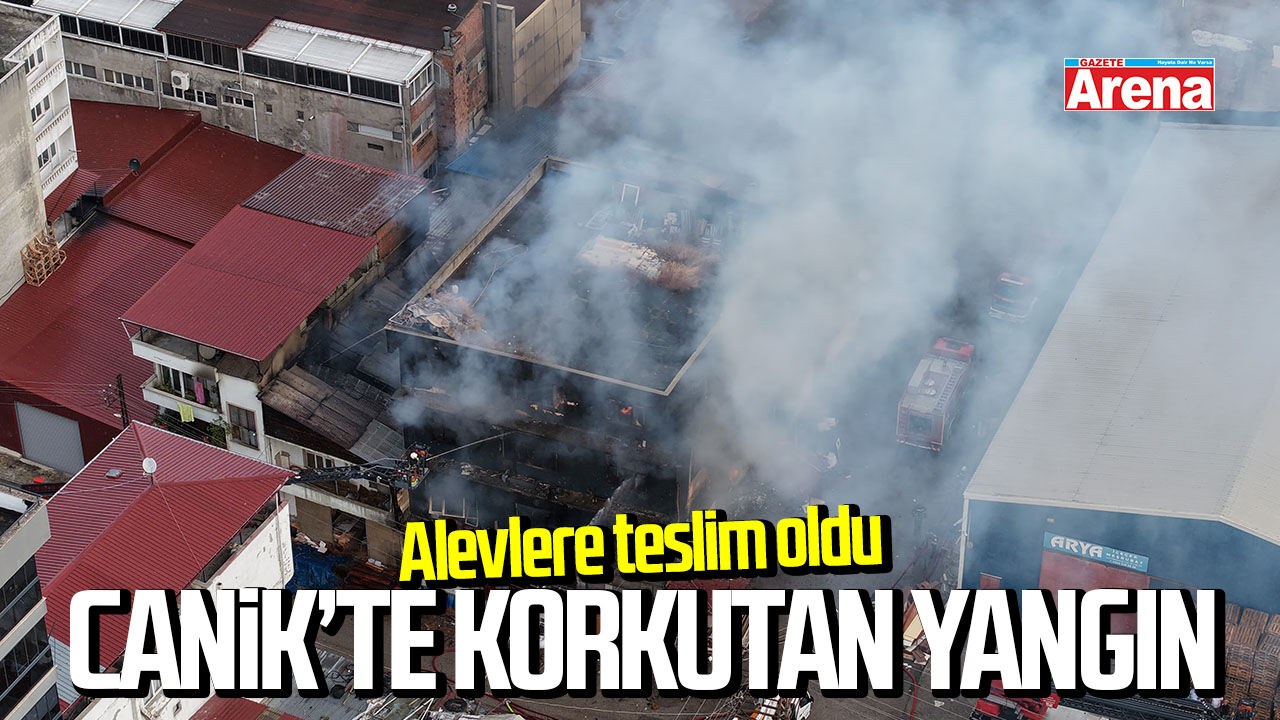 Samsun'da  3 katlı marangoz atölyesi alevlere teslim oldu
