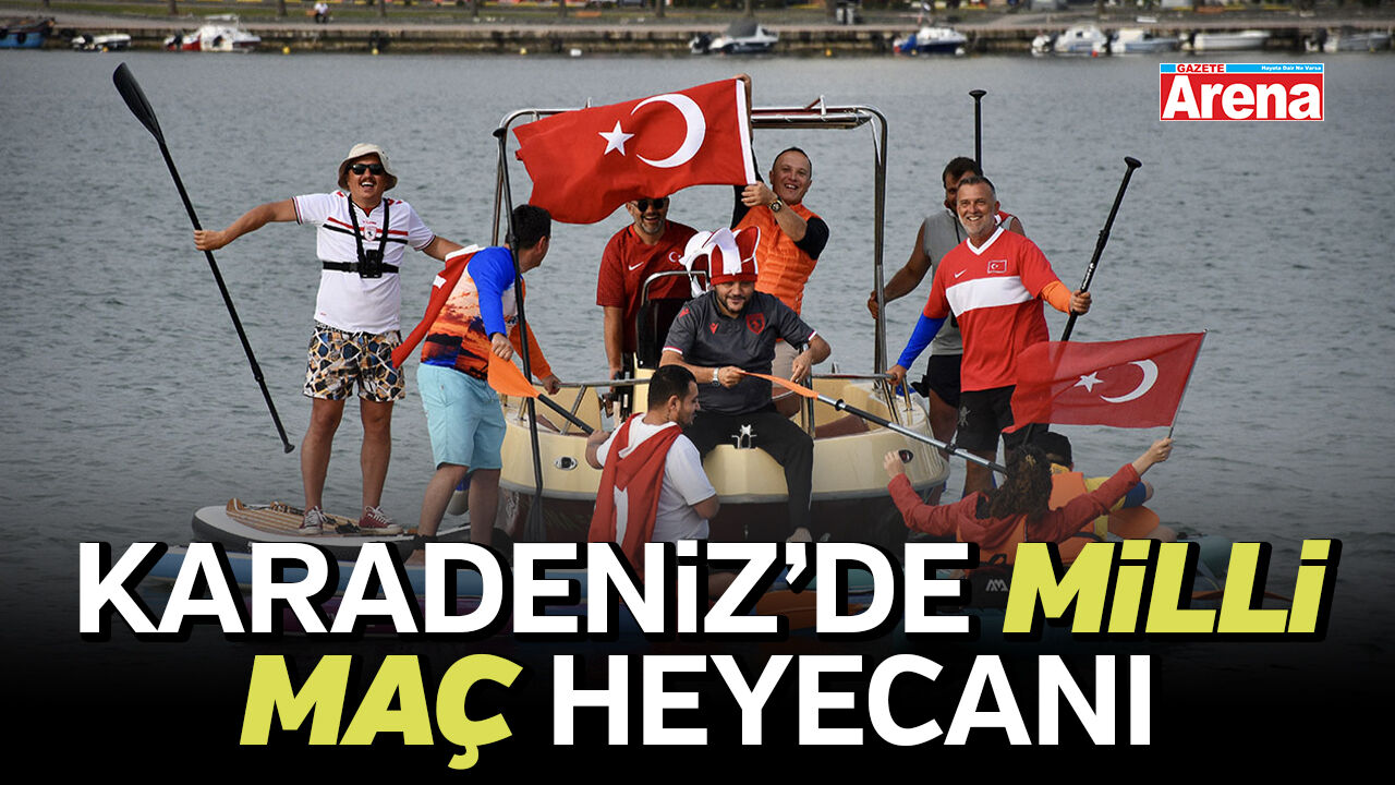 Samsun'da taraftarlar milli maçı denizden takip etti