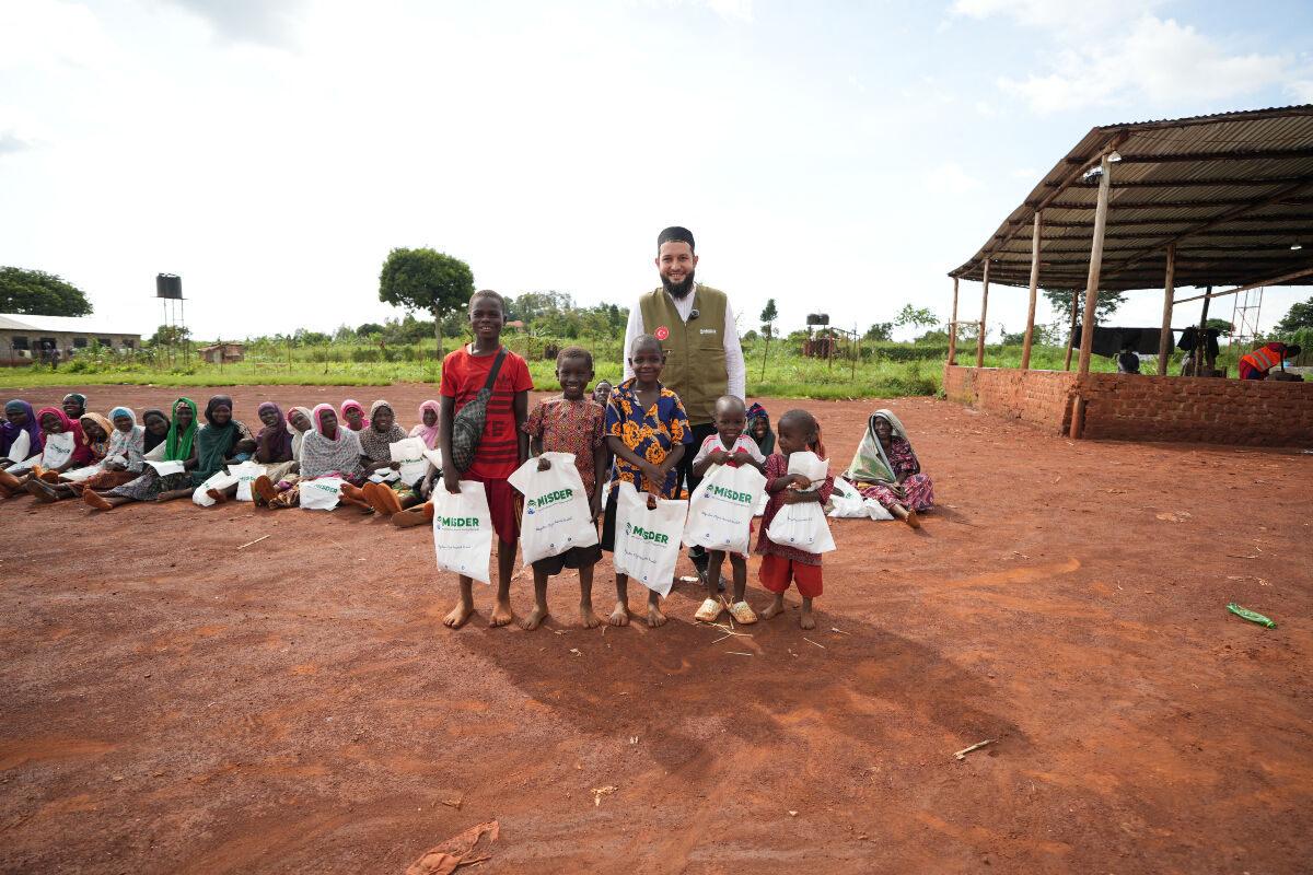 Afrika Kurban Bağışıyla İhtiyaç Sahiplerinin Sofralarına Bereket Taşınıyor