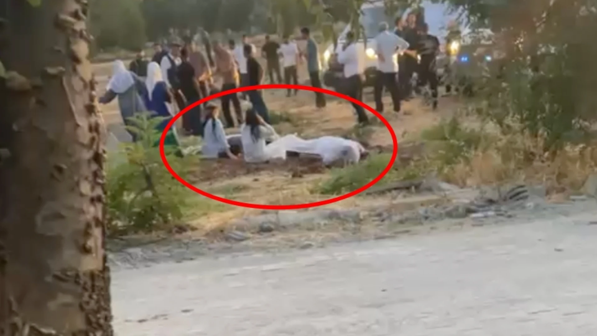 Mezarlık Ziyareti Kanlı Bitti! 3 Kişi Hayatını Kaybetti 1