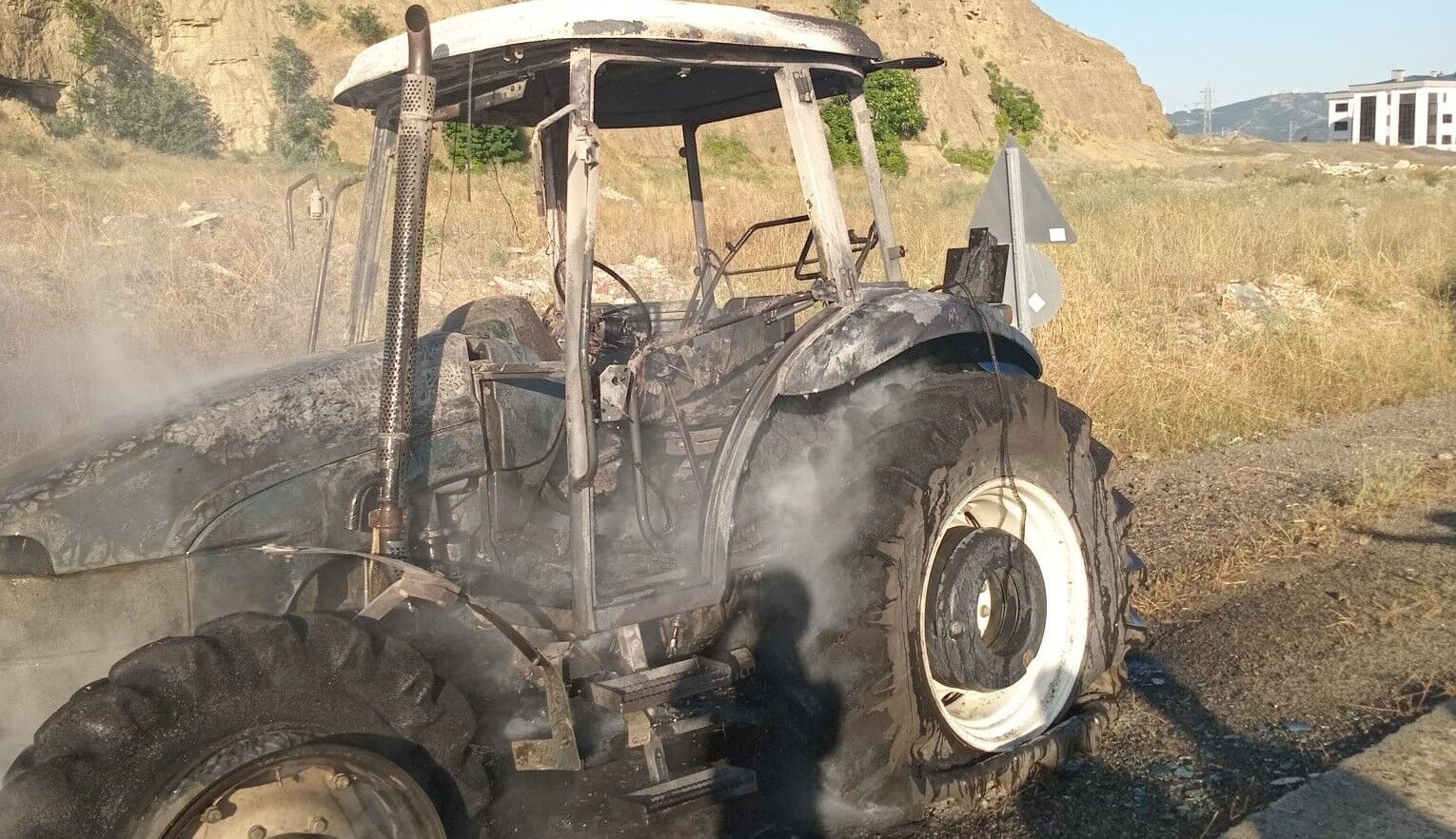 Samsun'da Traktör Alevlere Teslim Oldu (5)
