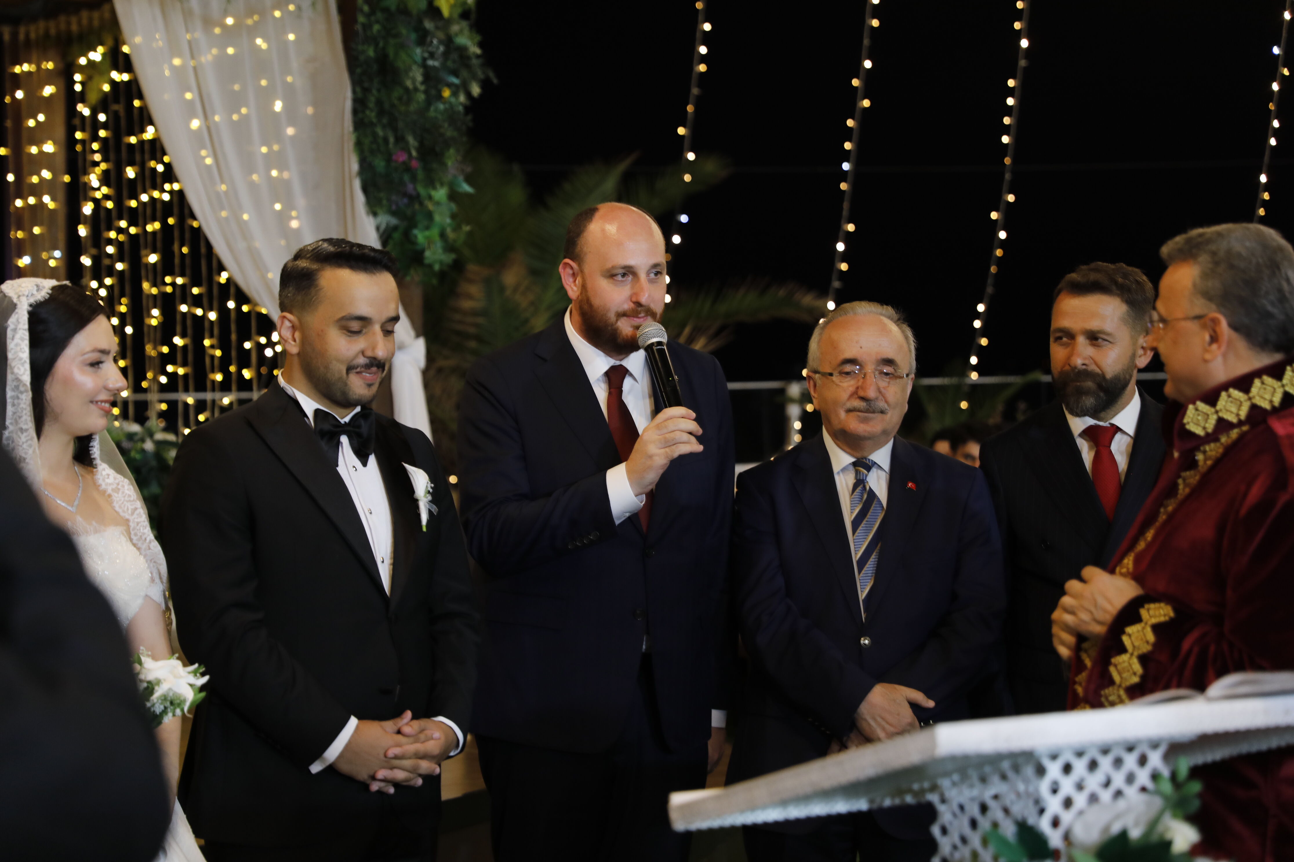 Ak Parti Genel Başkanyardımcısı Büyükgümüş, Samsun'da genç çiftin mutluluğuna ortak oldu-1